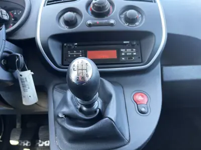 Renault 2021 - 14990 EUR, 90915 km - AUTO.MOTO.pt - 90915km - foto 14 de 17