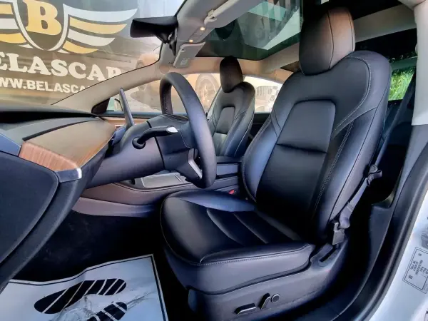 Tesla Model 3 2023 - 29250 EUR, 48000 km - AUTO.MOTO.pt - 48000km - foto 8 de 15