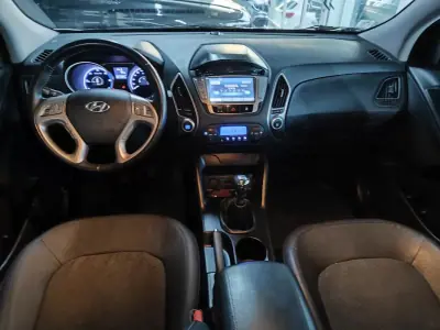 Hyundai ix35 2013 - 9990 EUR, 157000 km - AUTO.MOTO.pt - 157000km - foto 33 de 34