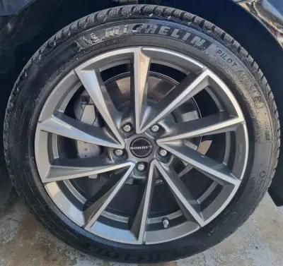 Tesla Model 3 2022 - 29950 EUR, 30000 km - AUTO.MOTO.pt - 30000km - foto 19 de 19