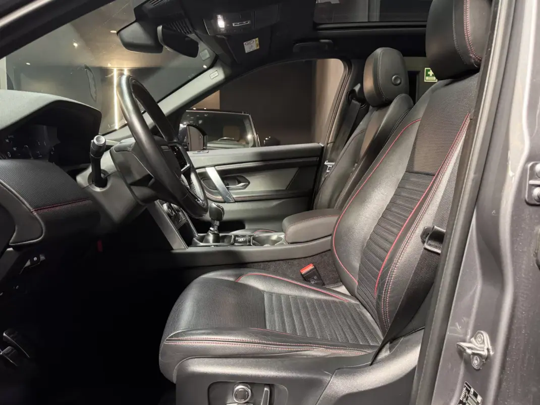 Land Rover Discovery Sport 2022 - 34990 EUR, 49000 km - AUTO.MOTO.pt - 49000km - foto 23 de 32