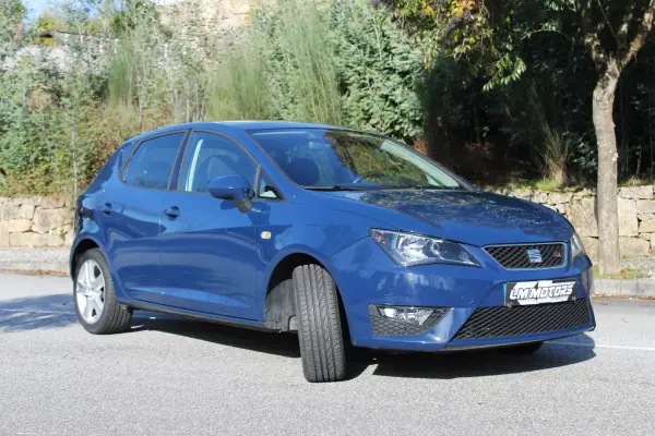 SEAT Ibiza 2017 - 12500 EUR, 55000 km - AUTO.MOTO.pt - 55000km - foto 4 de 41