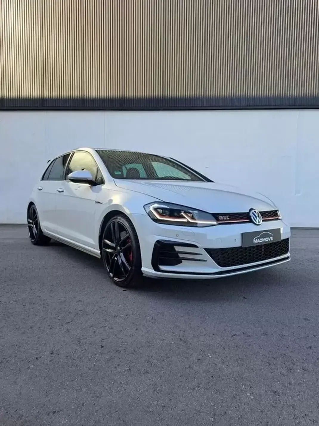 Volkswagen Golf 2019 - 28900 EUR, 108000 km - AUTO.MOTO.pt - 108000km - foto 17 de 32