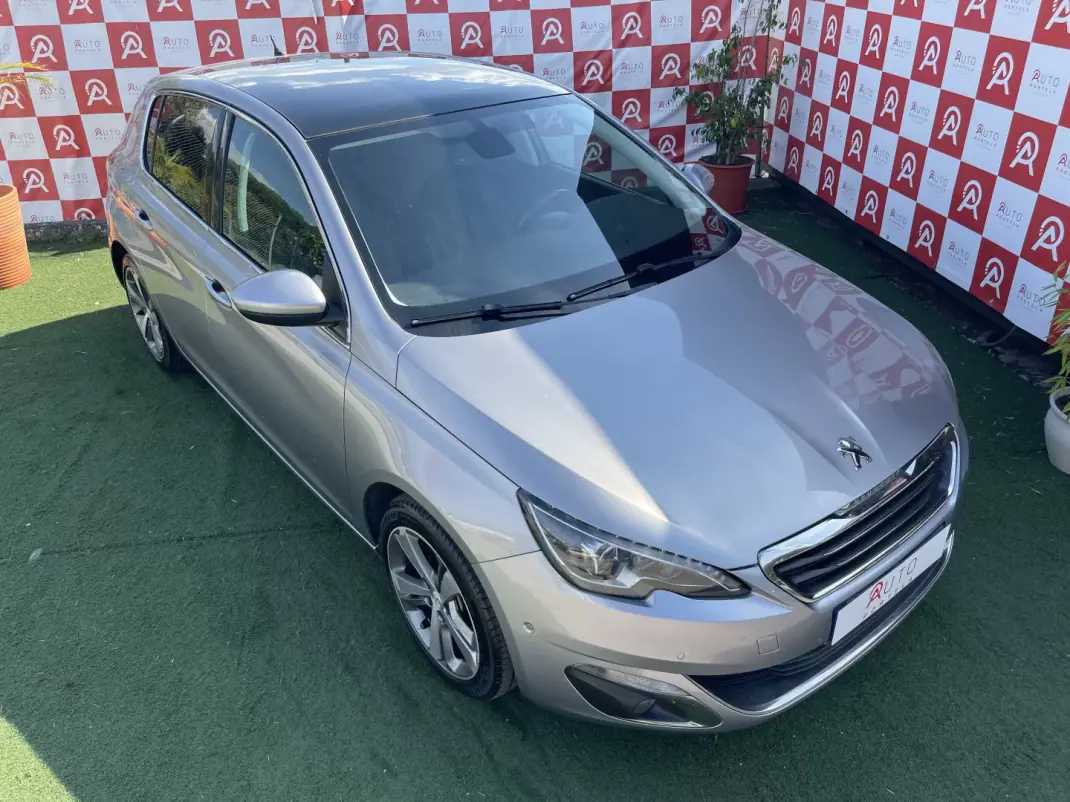 Peugeot 308 2014 - 12490 EUR, 143165 km - 143165km - foto 6 de 22