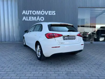 Mercedes-Benz A 180 2020 - 22500 EUR, 87198 km - 87198km - foto 7 de 19