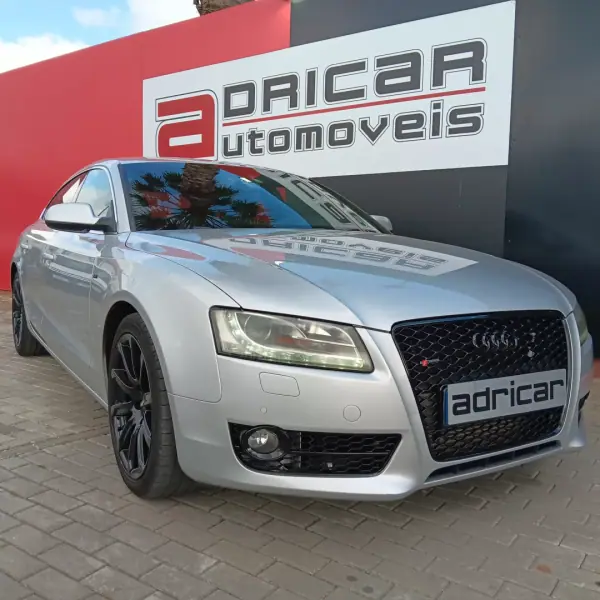 Audi A5 Sportback 2011 - 17500 EUR, 120459 km - AUTO.MOTO.pt - 120459km - foto 2 de 31