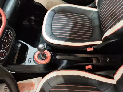 Renault Twingo 2020 - 12300 EUR, 53000 km - AUTO.MOTO.pt - 53000km - foto 21 de 28