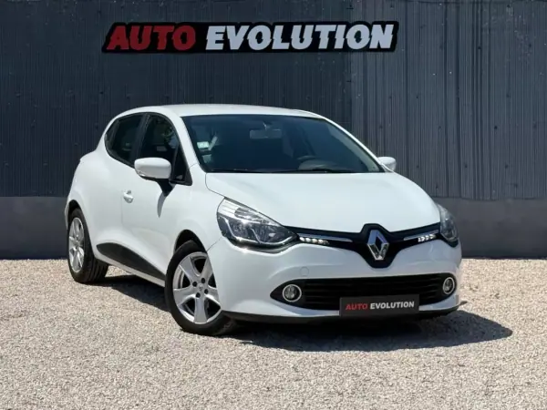 Renault Clio 2013 - 8450 EUR, 149900 km - AUTO.MOTO.pt - 149900km - foto 6 de 6