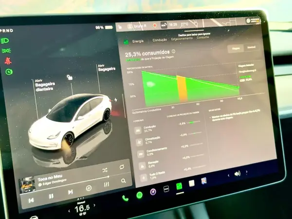 Tesla Model 3 2022 - 39900 EUR, 40060 km - AUTO.MOTO.pt - 40060km - foto 28 de 35