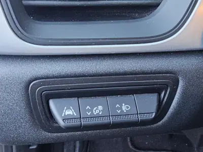 Renault Captur 2022 - 16850 EUR, 58500 km - 58500km - foto 9 de 23