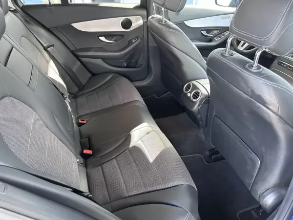 Mercedes-Benz C 300 2020 - 28499 EUR, 118000 km - AUTO.MOTO.pt - 118000km - foto 14 de 26