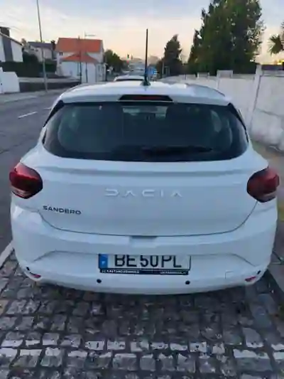 Dacia Sandero 2023 — foto 2 de 11