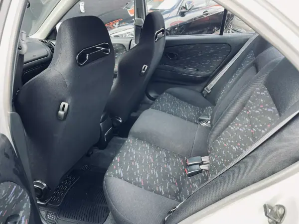 Mitsubishi Lancer 1999 - 75000 EUR, 142469 km - AUTO.MOTO.pt - 142469km - foto 9 de 12