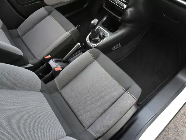 Citroën C3 2021 - 10900 EUR, 31800 km - AUTO.MOTO.pt - 31800km - foto 26 de 31