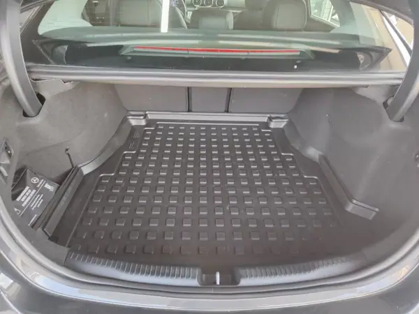 Mercedes-Benz C 220 2022 - 38600 EUR, 48000 km - AUTO.MOTO.pt - 48000km - foto 14 de 41