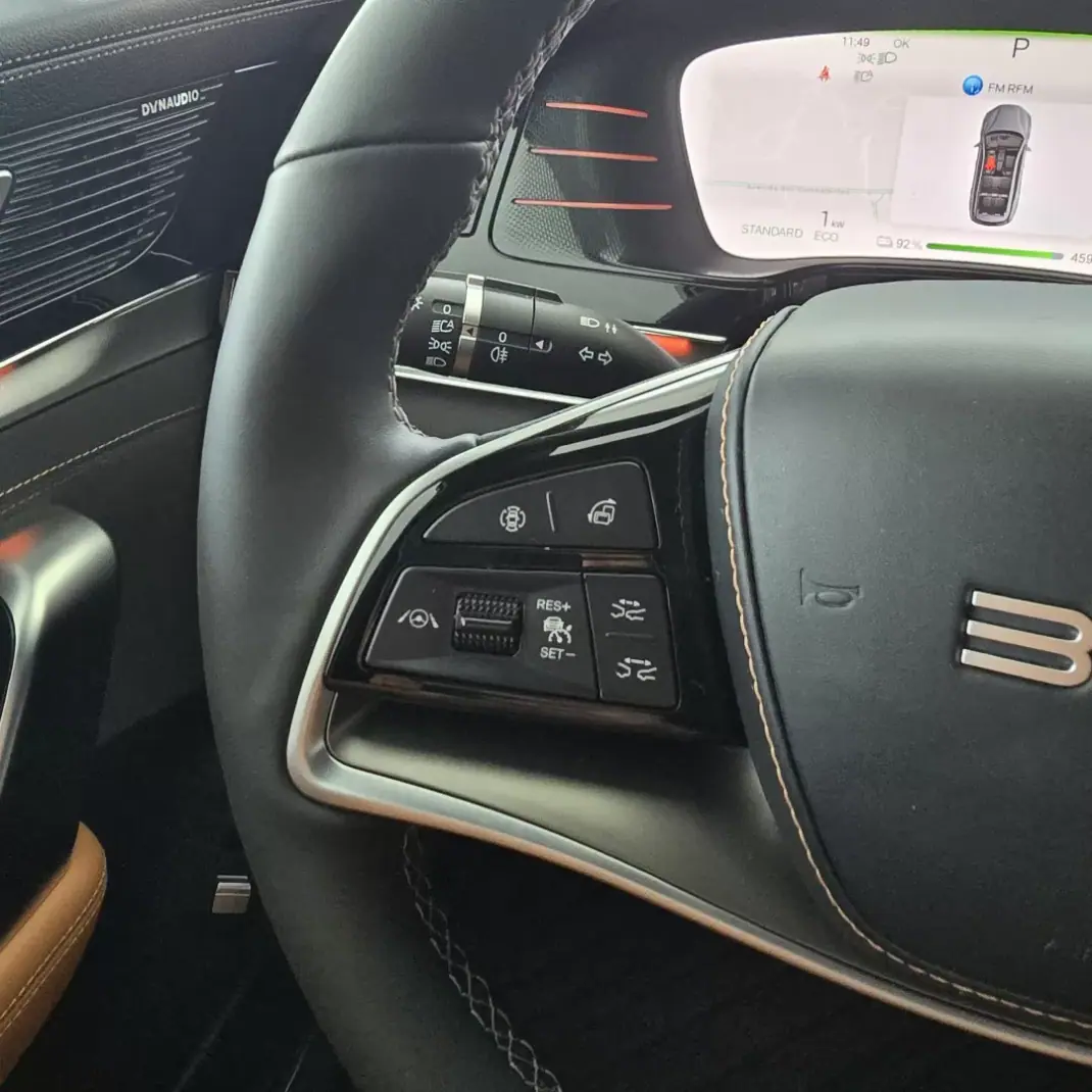 BYD Tang 2024 - 64850 EUR, 4050 km - AUTO.MOTO.pt - 4050km - foto 24 de 37