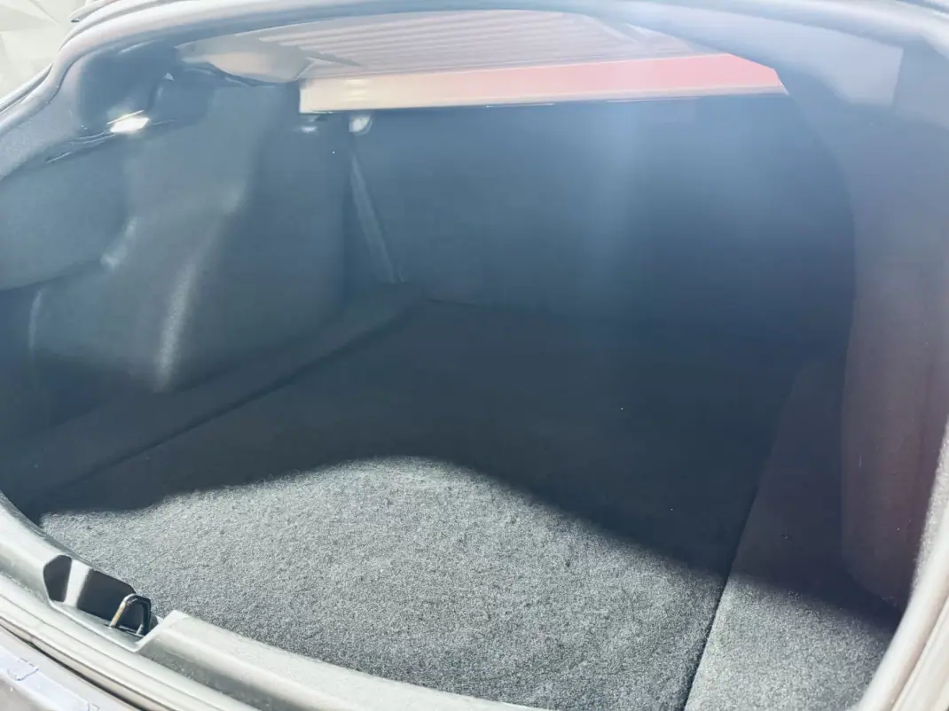 Tesla Model 3 2022 - 32990 EUR, 70718 km - AUTO.MOTO.pt - 70718km - foto 15 de 33