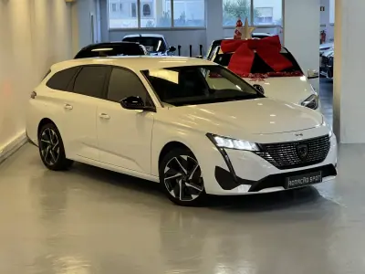 Peugeot 308 SW 2023 - 22990 EUR, 99000 km - AUTO.MOTO.pt - 99000km - foto 2 de 37