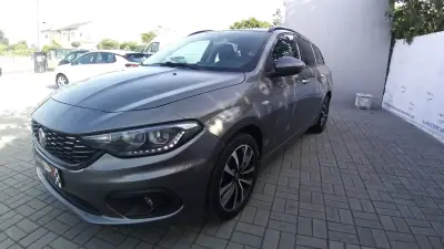 Fiat Tipo Station Wagon 2020 - 14350 EUR, 60939 km - AUTO.MOTO.pt - 60939km - foto 18 de 34