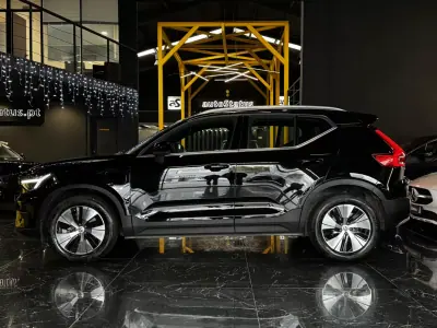Volvo XC 40 2023 - 33490 EUR, 72063 km - AUTO.MOTO.pt - 72063km - foto 9 de 35