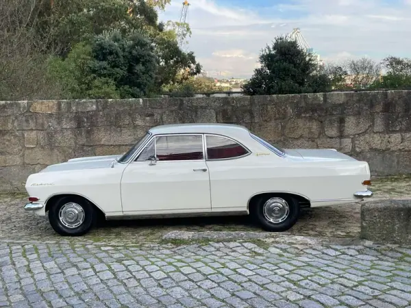 Opel Olympia 1965 - 25000 EUR, 92000 km - AUTO.MOTO.pt - 92000km - foto 9 de 37