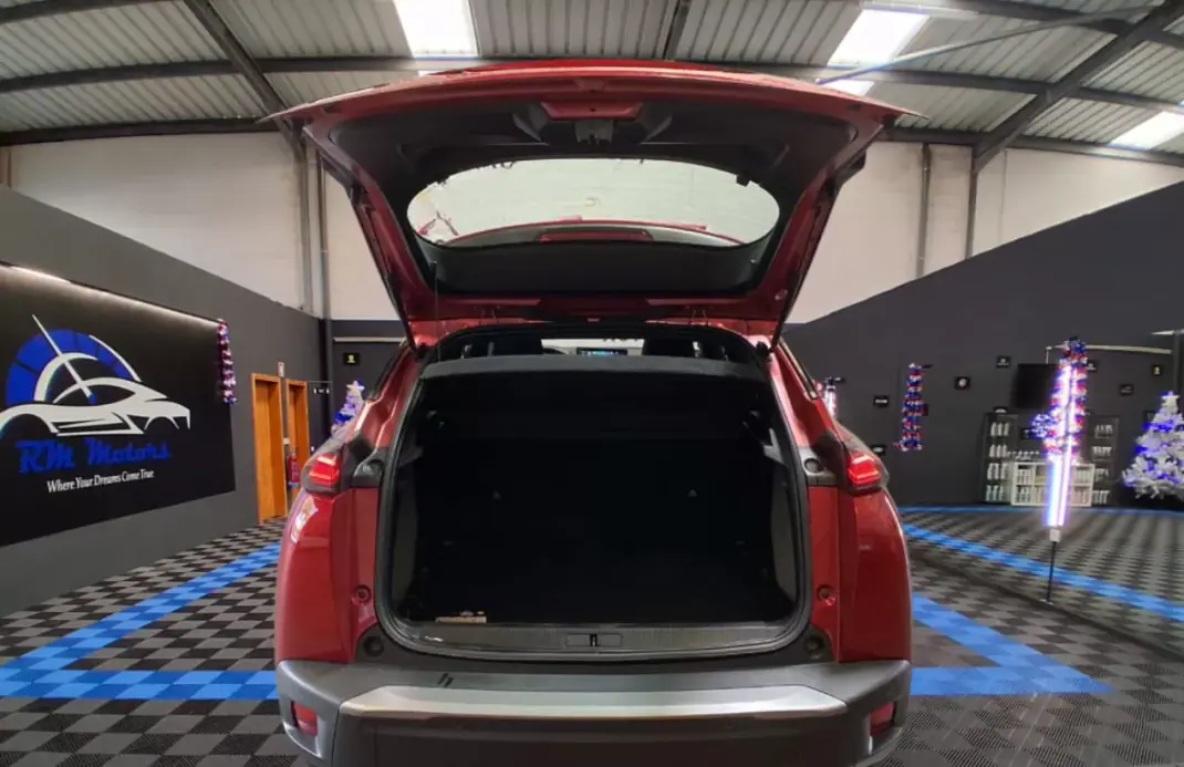 Peugeot 2008 2023 - 14990 EUR, 67809 km - AUTO.MOTO.pt - 67809km - foto 6 de 15