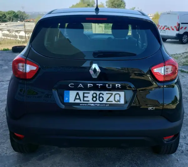 Renault Captur 2016 - 9950 EUR, 194000 km - 194000km - foto 6 de 35