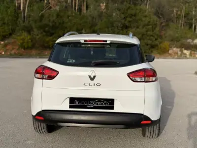 Renault Clio Sport Tourer 2019 - 8900 EUR, 169500 km - AUTO.MOTO.pt - 169500km - foto 12 de 14