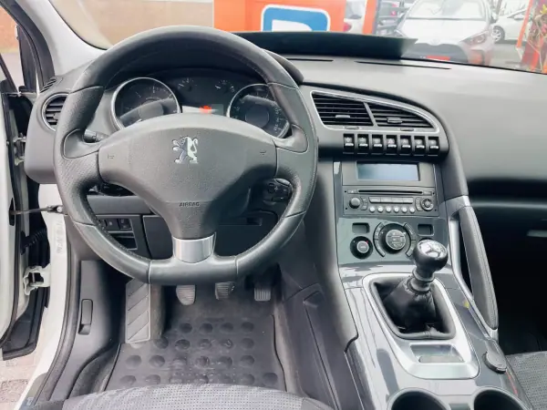 Peugeot 3008 2010 - 9950 EUR, 137547 km - AUTO.MOTO.pt - 137547km - foto 10 de 12