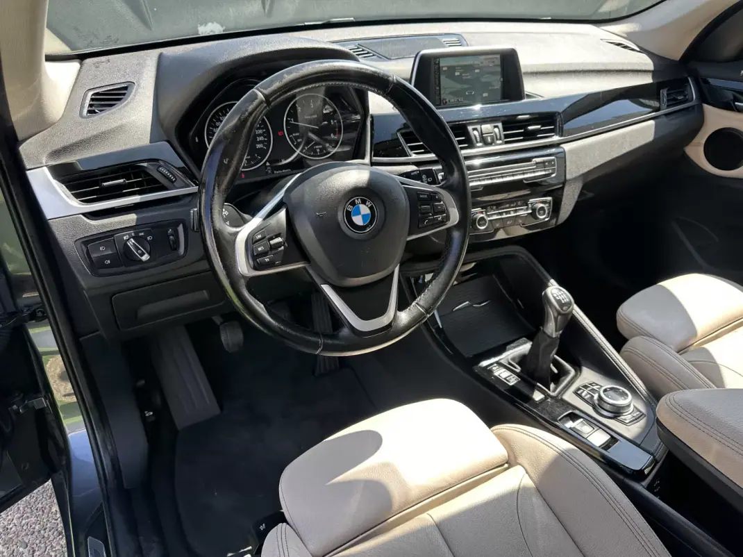 BMW X1 2016 - 17900 EUR, 200000 km - 200000km - foto 26 de 66