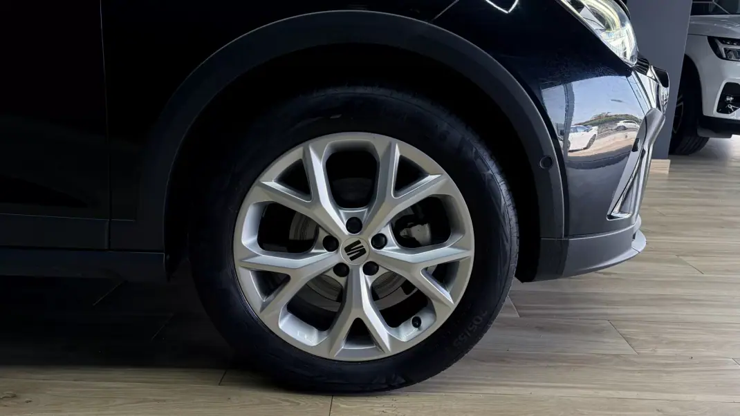 SEAT Arona 2023 - 16990 EUR, 30000 km - AUTO.MOTO.pt - 30000km - foto 7 de 42