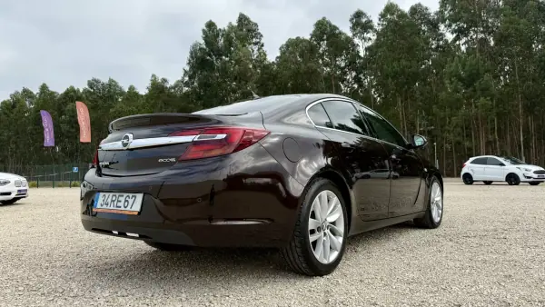 Opel Insignia 2016 - 12500 EUR, 164000 km - AUTO.MOTO.pt - 164000km - foto 15 de 61