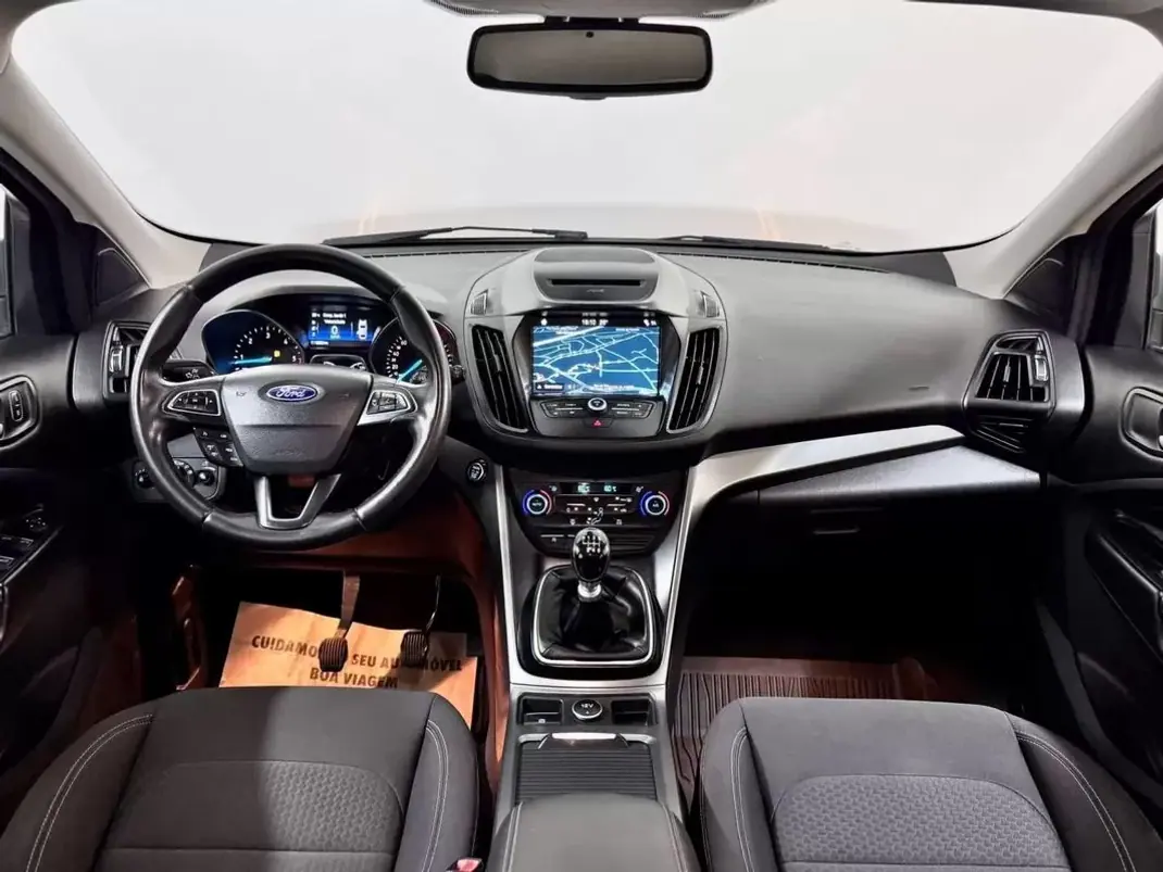 Ford Kuga 2017 - 11750 EUR, 111000 km - 111000km - foto 26 de 55