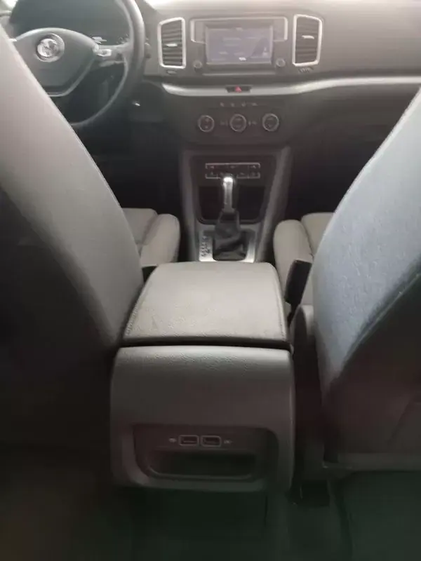 Volkswagen Sharan 2018 - 23750 EUR, 134000 km - AUTO.MOTO.pt - 134000km - foto 17 de 18