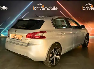 Peugeot 308 2016 - 15500 EUR, 171736 km - AUTO.MOTO.pt - 171736km - foto 7 de 48