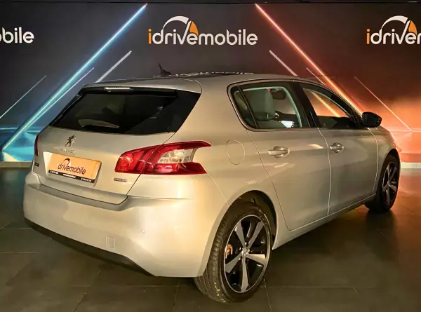 Peugeot 308 2016 - 15900 EUR, 171736 km - AUTO.MOTO.pt - 171736km - foto 7 de 48