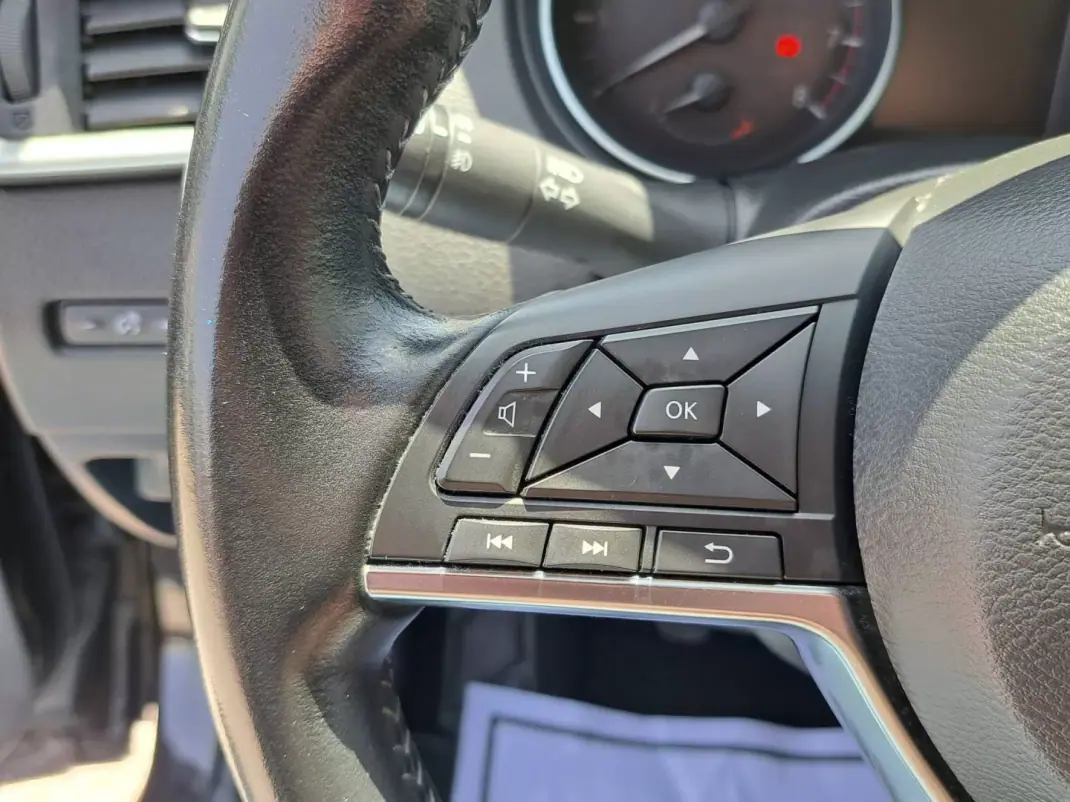 Nissan Qashqai 2019 - 18750 EUR, 92563 km - 92563km - foto 32 de 50