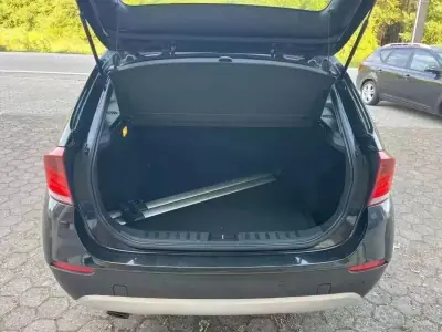 BMW X1 2011 - 12900 EUR, 292000 km - AUTO.MOTO.pt - 292000km - foto 6 de 13