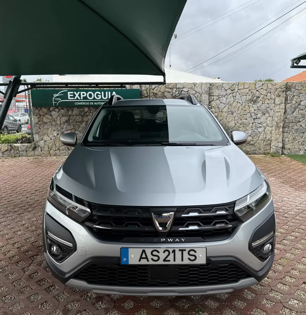 Dacia Sandero 2022 - 15600 EUR, 27510 km - AUTO.MOTO.pt - 27510km - foto 2 de 19