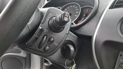 Renault TRAFIC L2H1 125CV 2019 - 19900 EUR, 106110 km - AUTO.MOTO.pt - 106110km - foto 17 de 24