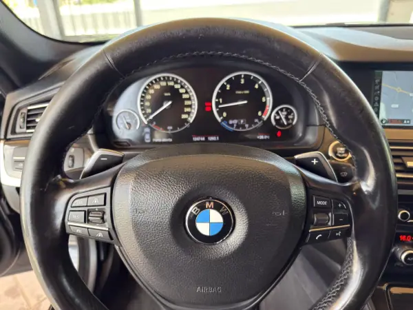 BMW M550d 2013 - 27950 EUR, 124744 km - AUTO.MOTO.pt - 124744km - foto 29 de 53