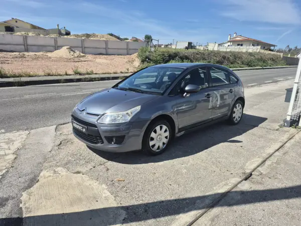 Citroën C4 2010 - 2900 EUR, 399100 km - AUTO.MOTO.pt - 399100km - foto 5 de 16