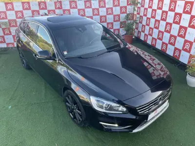 Volvo V60 2015 - 14990 EUR, 184500 km - AUTO.MOTO.pt - 184500km - foto 6 de 21