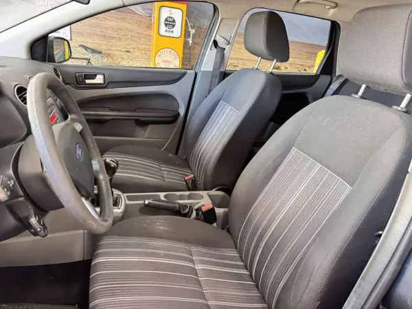 Ford Focus SW 2008 - 5990 EUR, 299000 km - AUTO.MOTO.pt - 299000km - foto 7 de 13