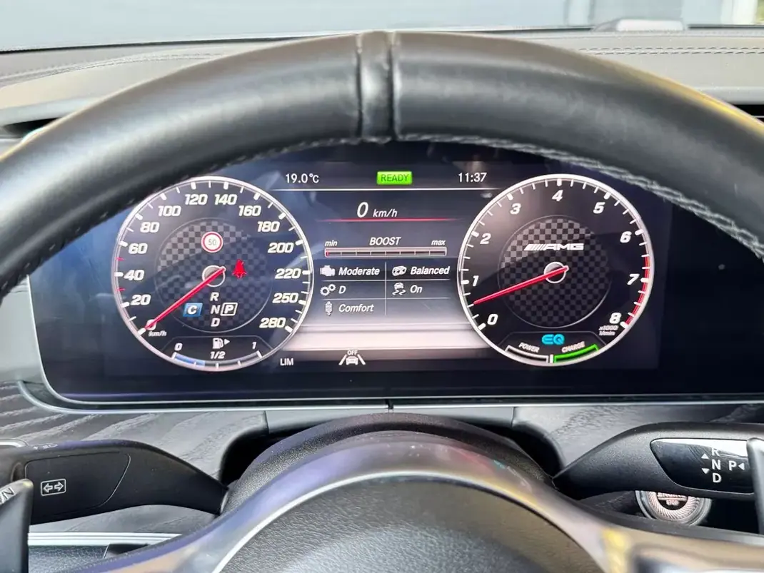 Mercedes-Benz E 53 AMG 2019 - 55800 EUR, 99400 km - 99400km - foto 44 de 50