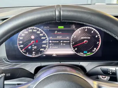 Mercedes-Benz E 53 AMG 2019 - 55800 EUR, 99400 km - 99400km - foto 44 de 50