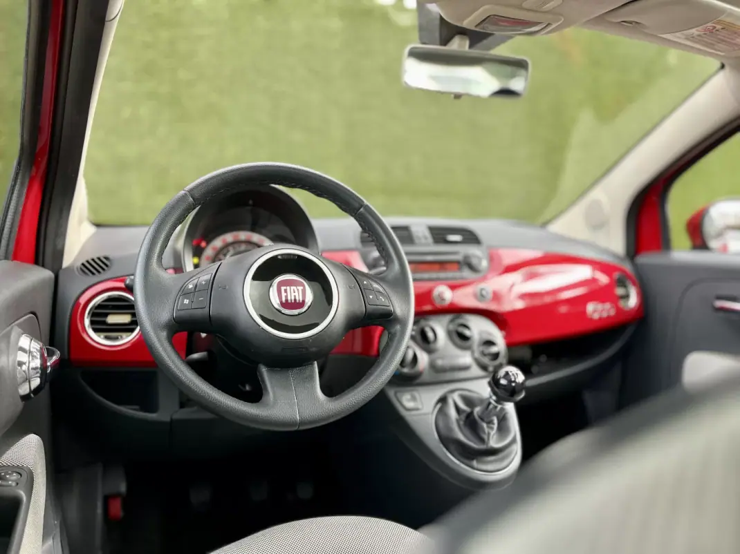 Fiat 500 2008 - 6750 EUR, 185000 km - AUTO.MOTO.pt - 185000km - foto 9 de 22