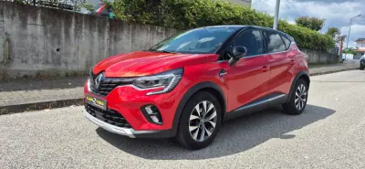 Renault Captur 2021 - 21750 EUR, 71000 km - AUTO.MOTO.pt - 71000km - foto 3 de 30