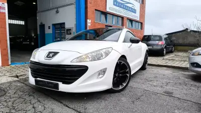 Peugeot RCZ 2011 - 11500 EUR, 126000 km - AUTO.MOTO.pt - 126000km - foto 5 de 14