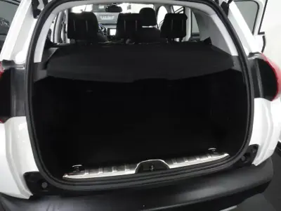 Peugeot 2008 2019 - 11250 EUR, 90000 km - AUTO.MOTO.pt - 90000km - foto 22 de 32